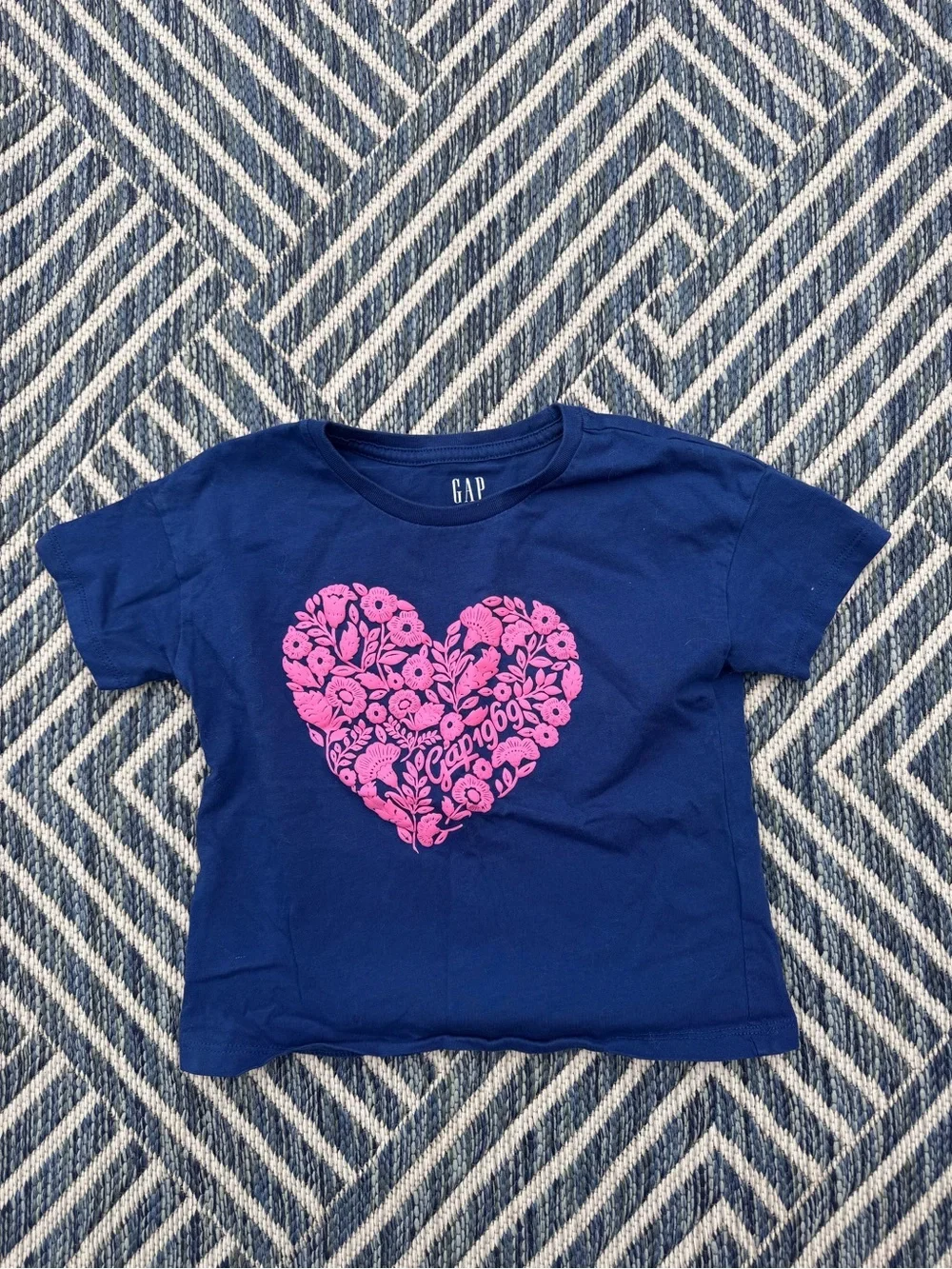 NEW! GAP Navy Short-Sleeve Tee with Pink Floral Heart